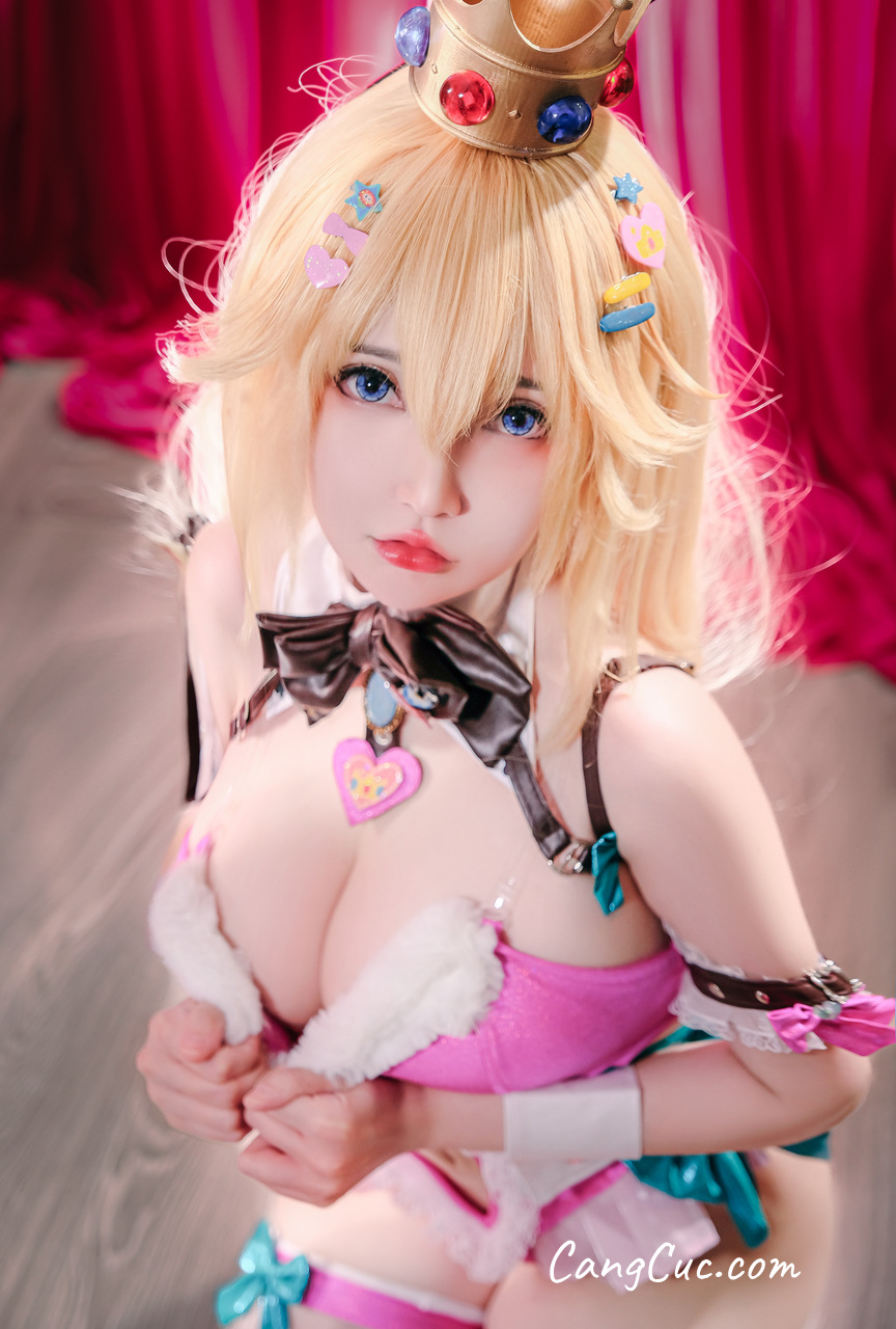 Coser@Potato Godzilla – Peach Bunny Girl